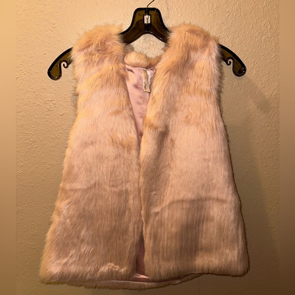 Blush Furry Vest (size L)